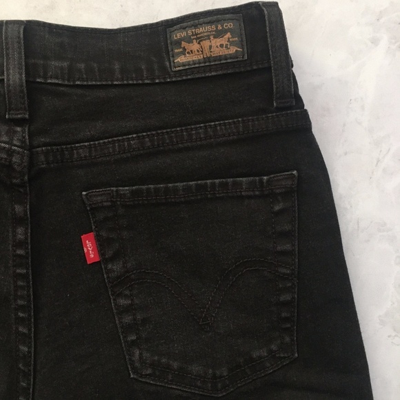 ⭐️ Levi's 512 Perfectly Slimming Bootcut Black Jeans - Picture 4 of 10